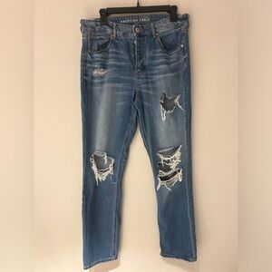 American Eagle Outfitters Tomgirl Distressed Jeans, size 8